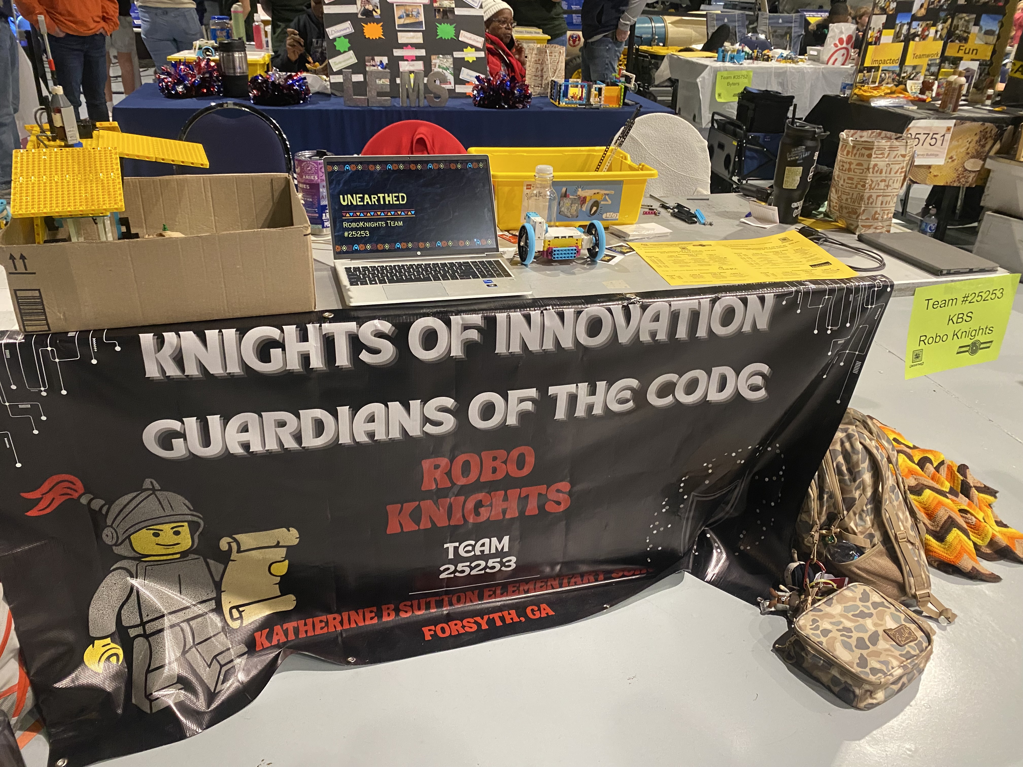 Robo Knights banner for Team 25253 at Katherine B. Sutton Elementary School.
